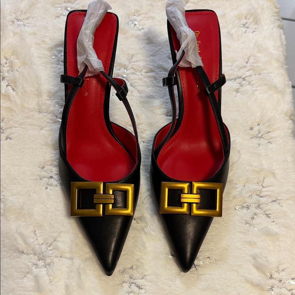Chic Black and Gold Women's Heels